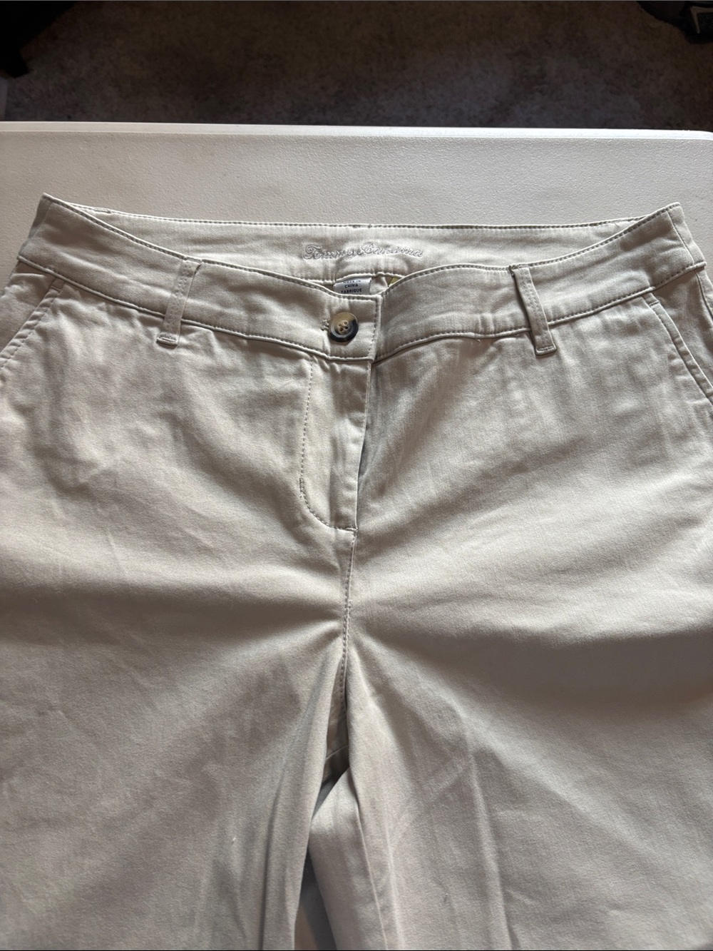 Tommy Bahama Women's Straight Leg Cropped Chino in Light Beige